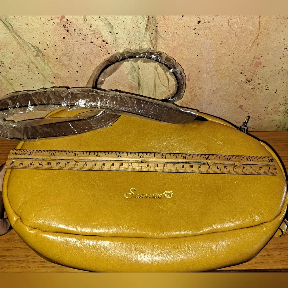 Sammao Brand NWT Cute Cat-Shaped Crossbody Bag in Mustard & Brown - Picture 6 of 10